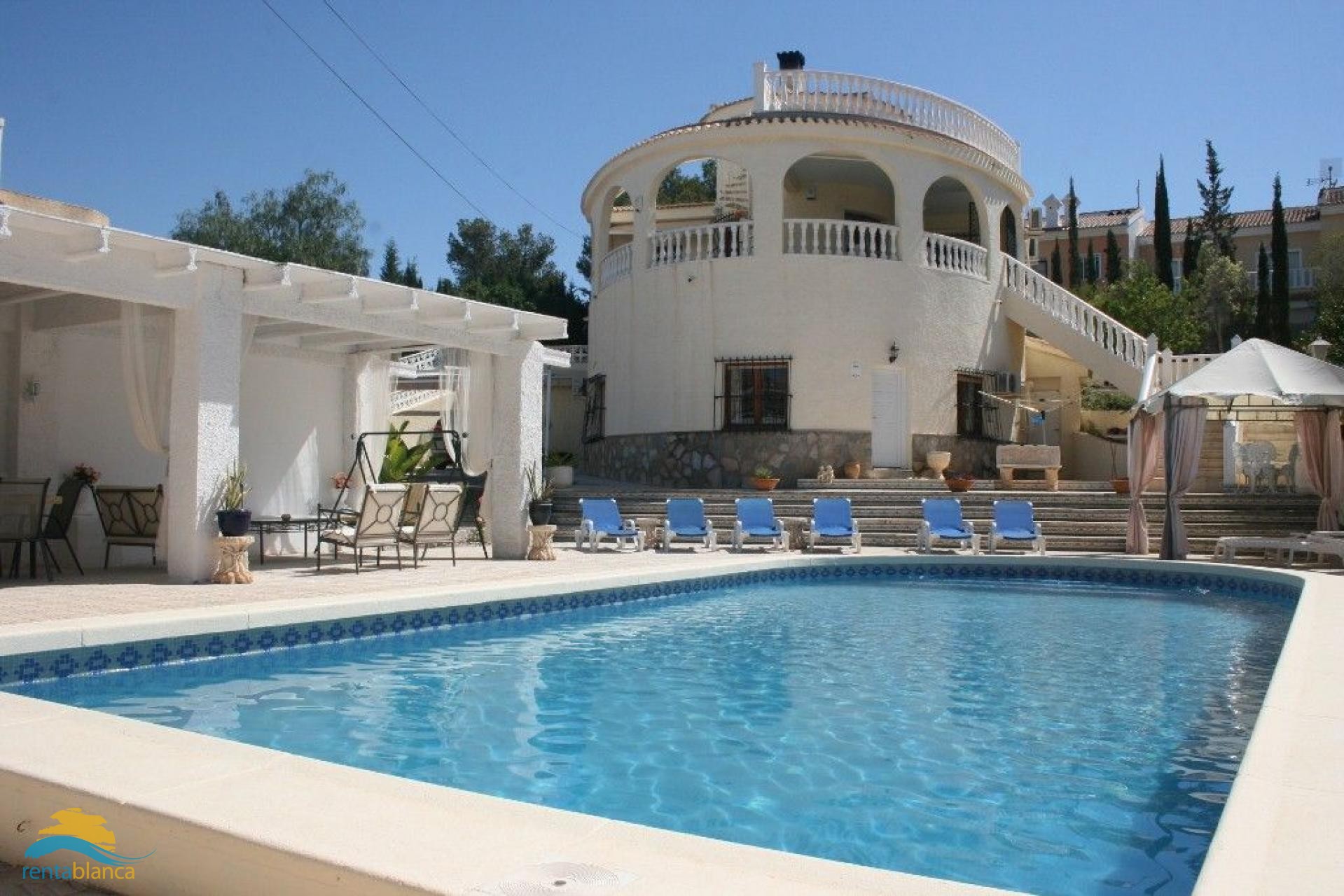 Spacious villa  - Rentablanca